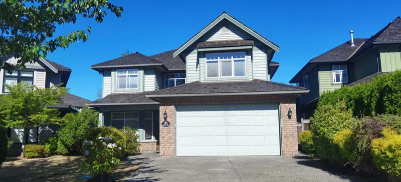 3351 POINT AVENUE - photo 1 of 25