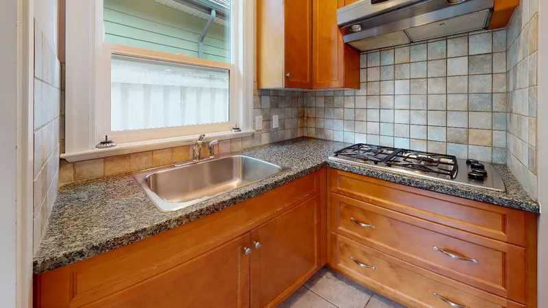 3351 POINT AVENUE - photo 3 of 25