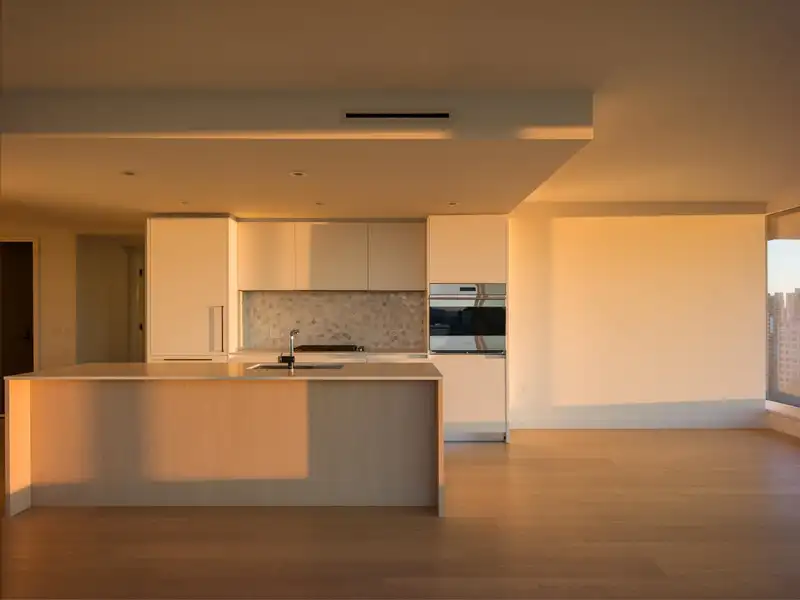 1402 1180 BROUGHTON STREET - photo 2 of 38