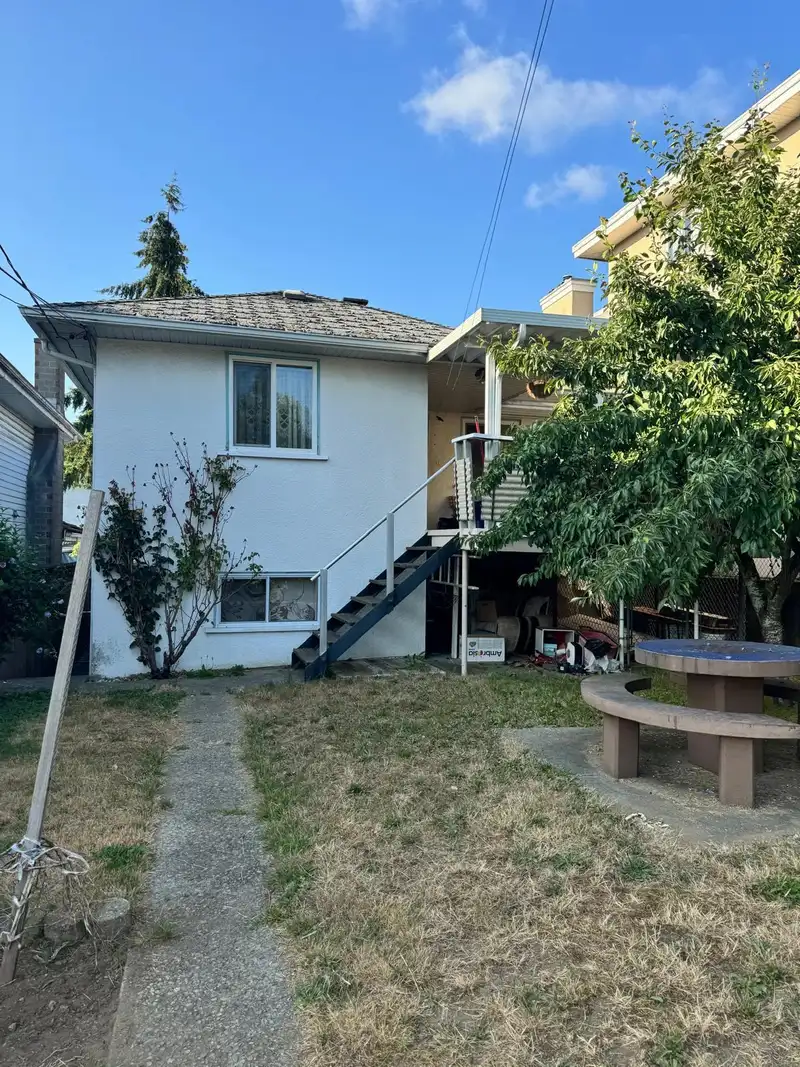 4828 ALBERT STREET - photo 2 of 13