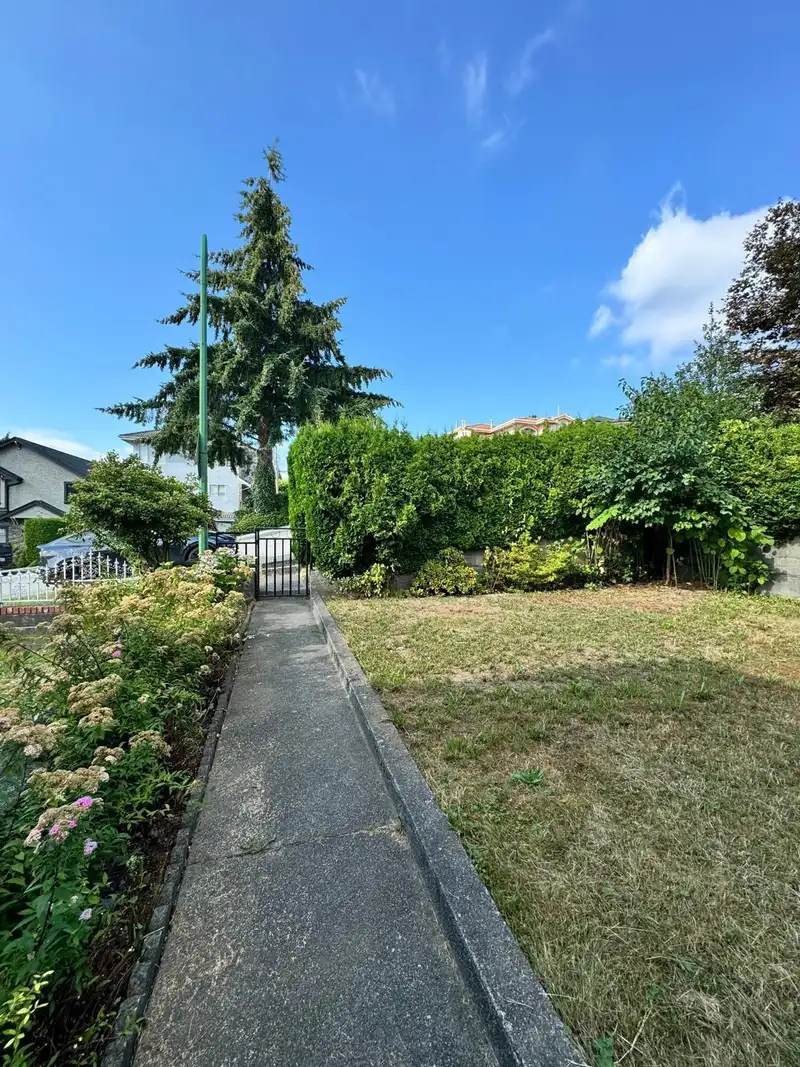 4828 ALBERT STREET - photo 4 of 13