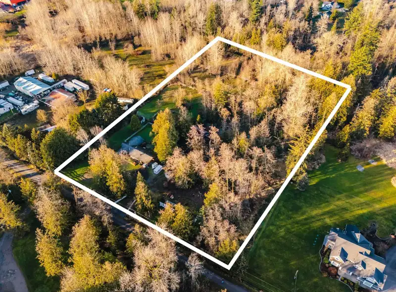 25825 38 AVENUE - photo 4 of 39