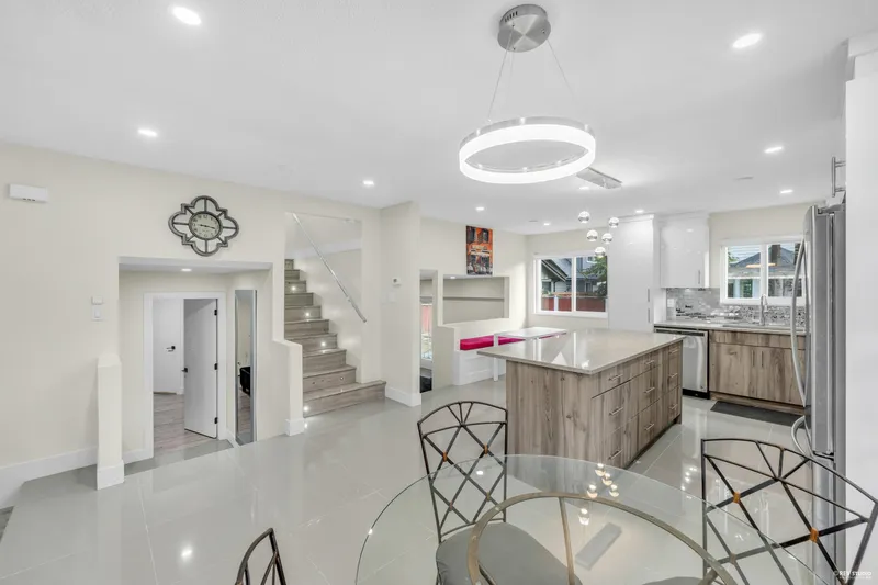 11280 CARAVEL COURT - photo 4 of 25