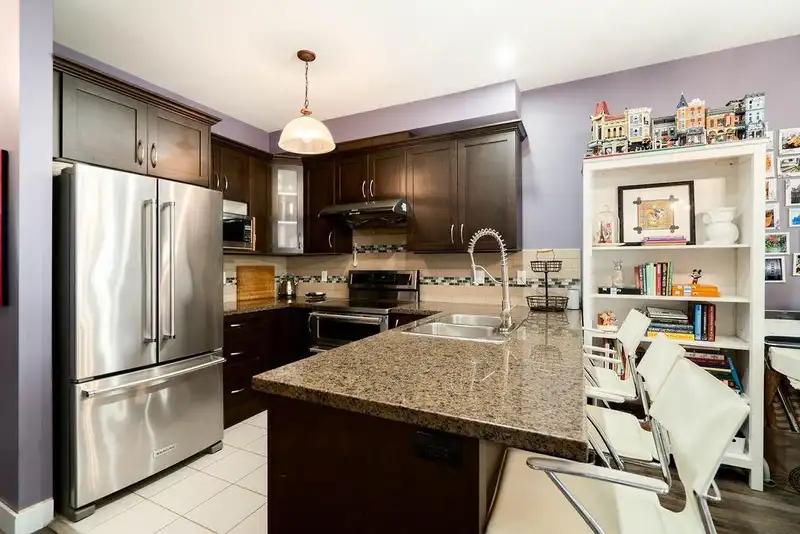 57 8676 158 STREET - photo 3 of 40