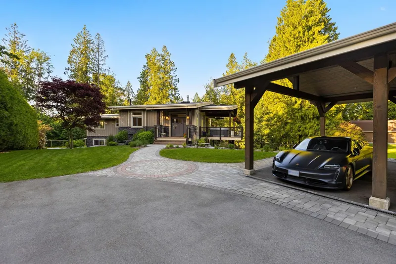 25149 72 AVENUE - photo 1 of 25