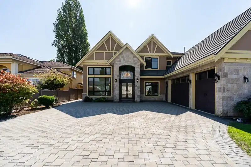 7600 BELAIR DRIVE - photo 1 of 29