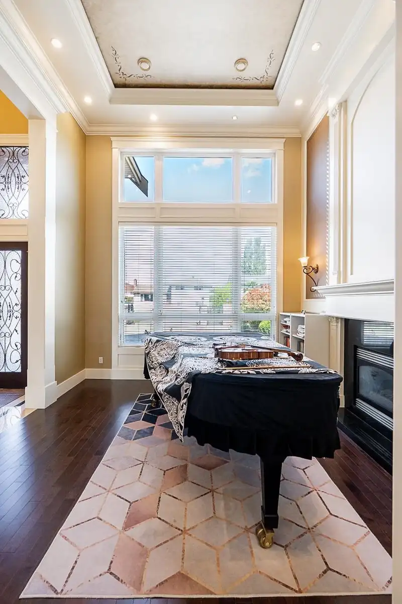 7600 BELAIR DRIVE - photo 4 of 29