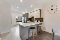 10 7691 BRIDGE STREET - thumbnail 9