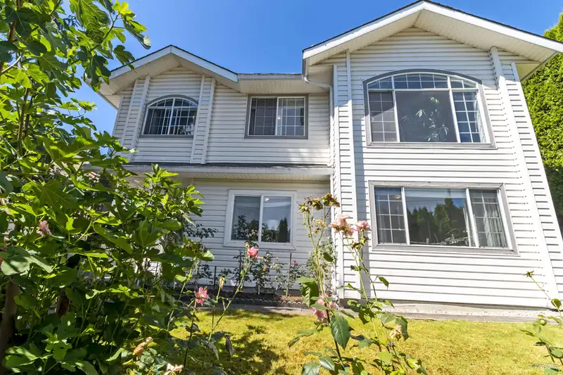 1274 JOHNSON STREET - photo 2 of 35