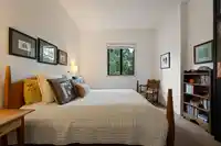 114 1420 DUCHESS AVENUE - thumbnail 20