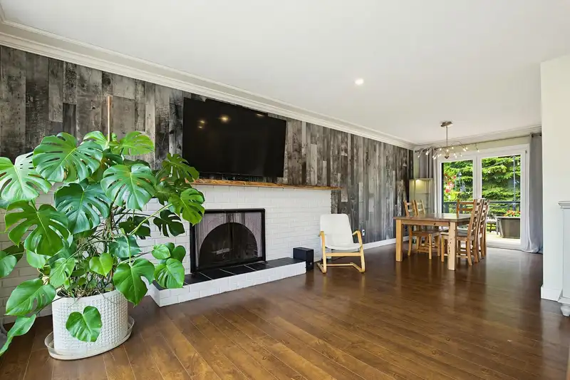 7348 TEREPOCKI CRESCENT - photo 3 of 40