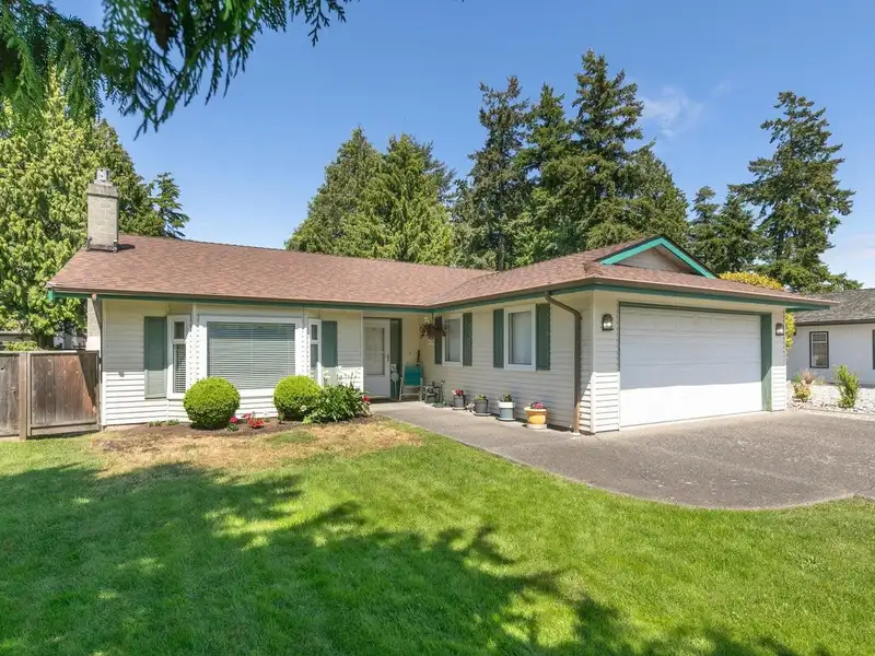 5465 13A AVENUE - photo 1 of 21