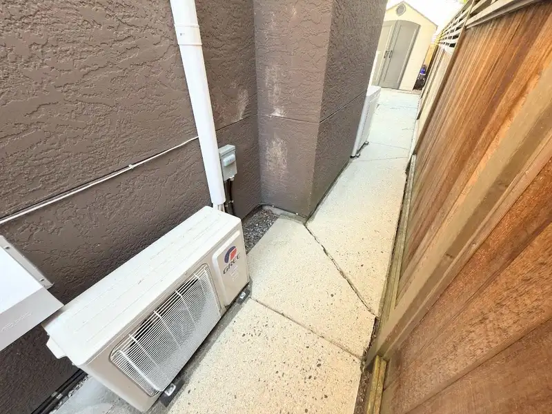 3488 W 30TH AVENUE - photo 4 of 39