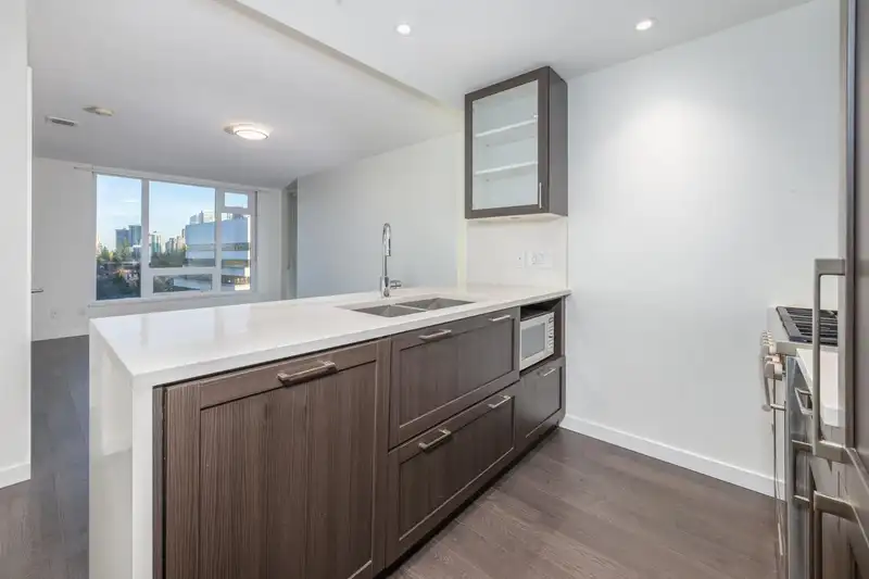 1607 5515 BOUNDARY ROAD - photo 3 of 24