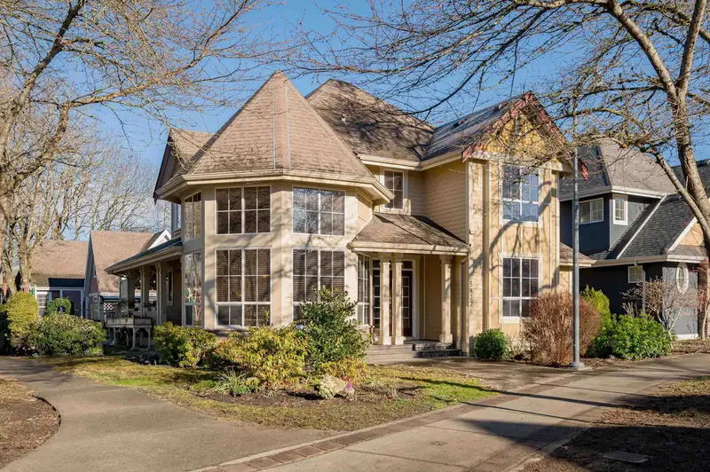 5877 GARRISON BOULEVARD - photo 1 of 25