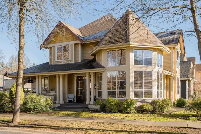 5877 GARRISON BOULEVARD - photo 2 of 25