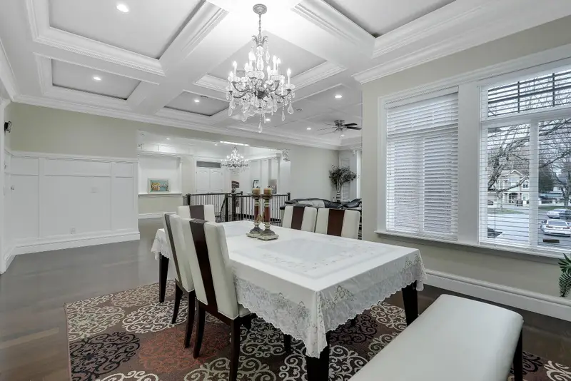 Listing - photo 4 of 25