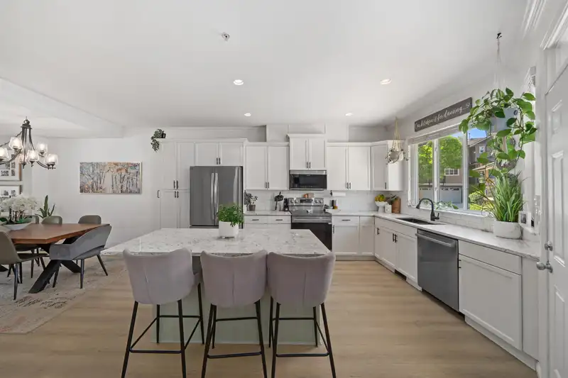 20 11720 COTTONWOOD DRIVE - photo 1 of 39