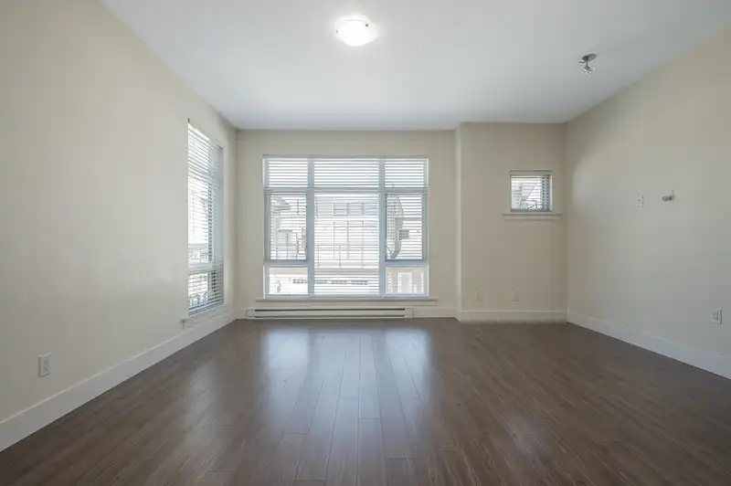 20 9989 E BARNSTON DRIVE - photo 4 of 33