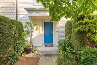 23 8438 207A STREET - thumbnail 2