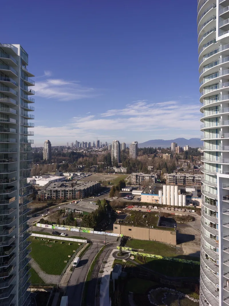 2105 7769 PARK CRESCENT - photo 1 of 10