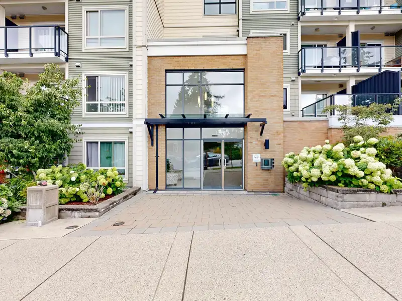 406 13789 107A AVENUE - photo 1 of 20