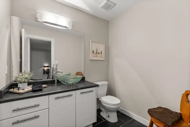 8 2120 CENTRAL AVENUE - photo 4 of 32