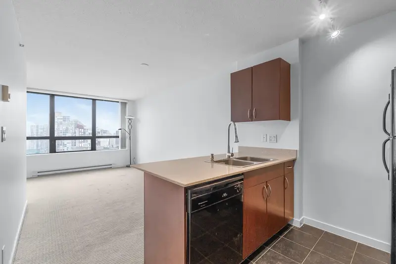 1832 938 SMITHE STREET - photo 4 of 21