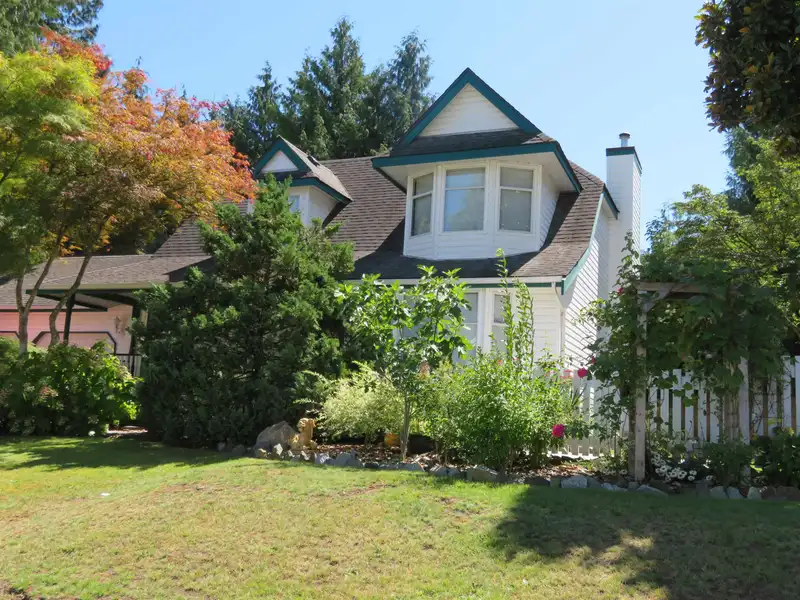 19430 119B AVENUE - photo 1 of 5