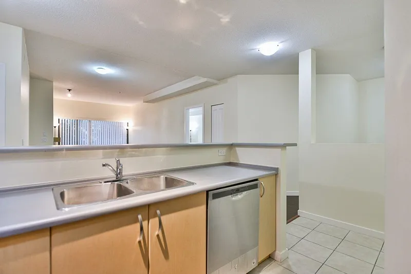 120 10866 CITY PARKWAY - photo 4 of 20