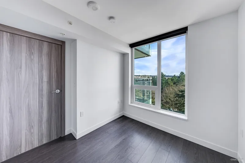 905 433 SW MARINE DRIVE - photo 4 of 25