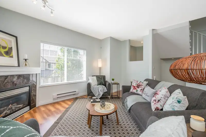 22 18181 68 AVENUE - photo 4 of 40
