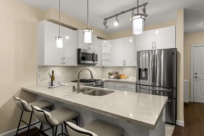 210 20376 86 AVENUE - photo 4 of 27