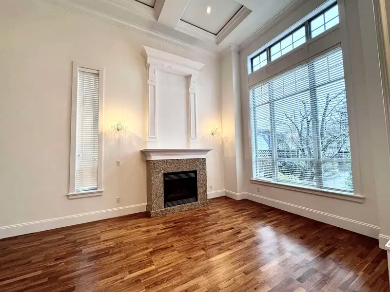 3411 NEWMORE AVENUE - photo 2 of 24