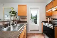 401 1629 GARDEN AVENUE - thumbnail 9