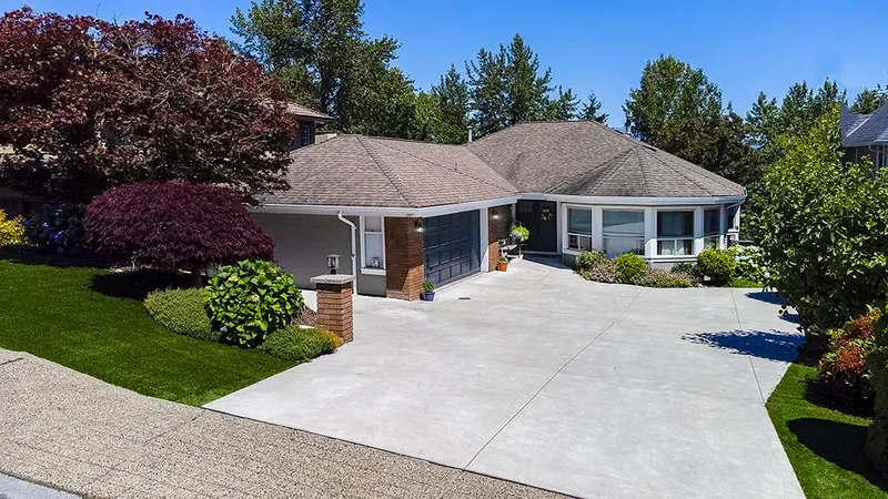 2867 MARA DRIVE - photo 1 of 25