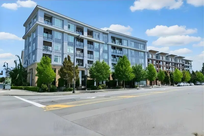 124 10788 WHALLEY BOULEVARD - photo 1 of 1