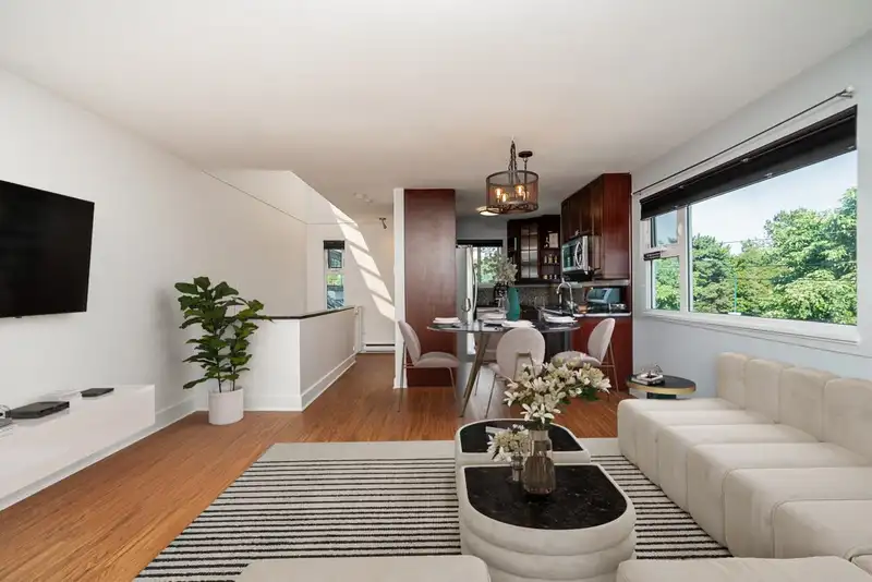 2203 ALDER STREET - photo 3 of 26