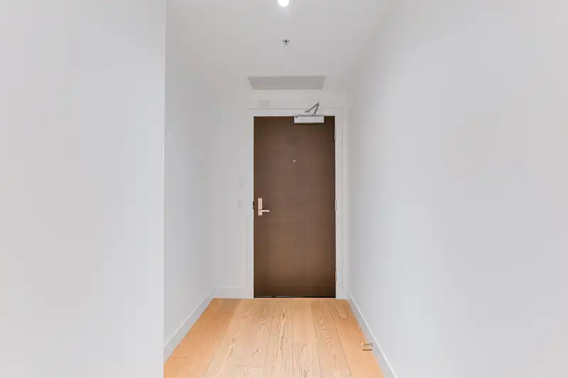 100 1561 W 57TH AVENUE - photo 2 of 23