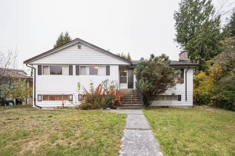 2689 BRIGHTWOOD PLACE - photo 3 of 23