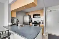 2802 1033 MARINASIDE CRESCENT - thumbnail 8