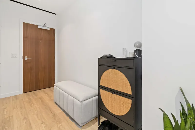 2508 680 QUAYSIDE DRIVE - photo 2 of 25