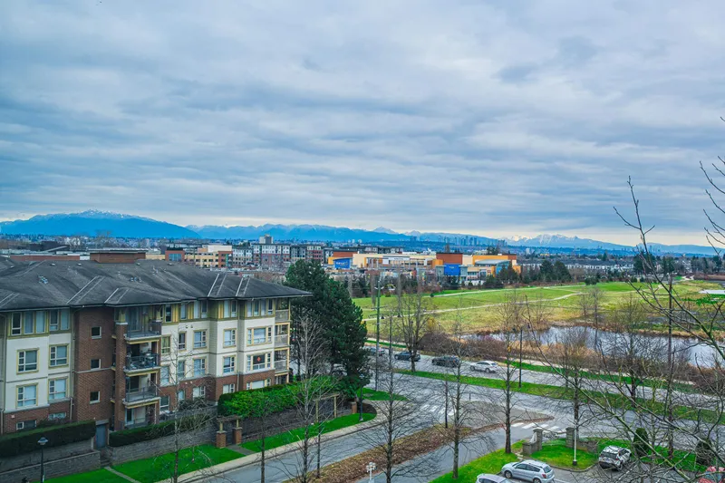 707 8871 LANSDOWNE ROAD - photo 3 of 25