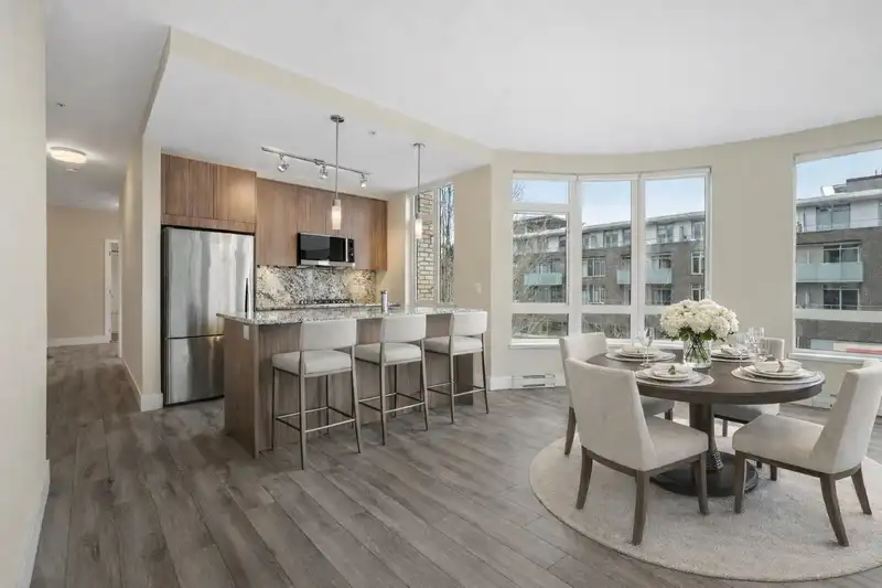 306 4307 HASTINGS STREET - photo 1 of 30