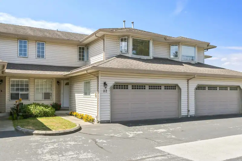 32 12268 189A STREET - photo 3 of 28