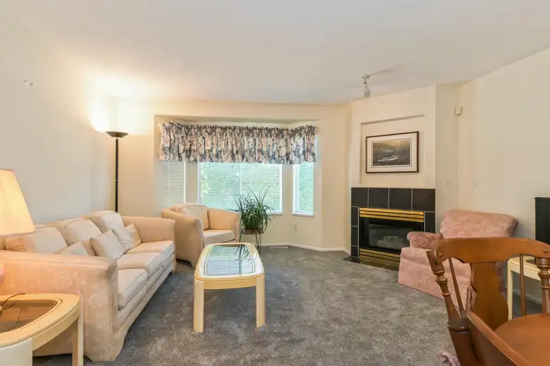 32 12268 189A STREET - photo 4 of 28