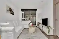 3701 9887 WHALLEY BOULEVARD - thumbnail 10