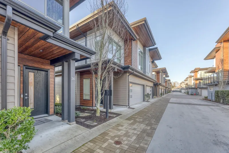 36 10511 NO. 5 ROAD - photo 2 of 24