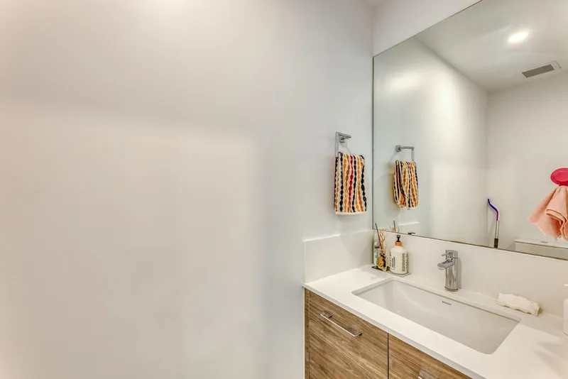 36 10511 NO. 5 ROAD - photo 4 of 24