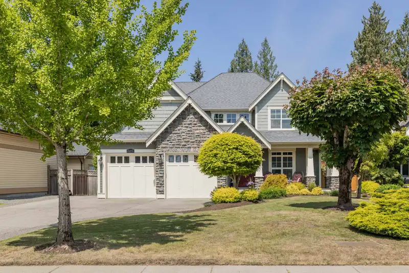 21271 43 AVENUE - photo 3 of 40
